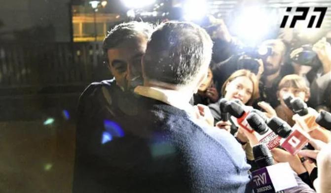 ფოტო: როგორ შეხვდნენ საპატიმროდან გამოსული ოქრუაშვილი და უგულავა ერთმანეთს