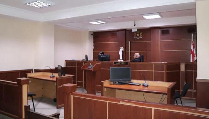 საჩხერეში არასრულწლოვნის მიმართ გარყვნილი ქმედების გამო დაკავებულ ბიზნესმენს ბრალი წარედგინა