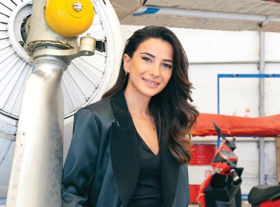 "Rolex-ის საათები, Cartier-ის სამკაულები, BMW-x6" - რა ქონებას ფლობს ტურიზმის ადმინისტრაციის 30 წლის ხელმძღვანელი