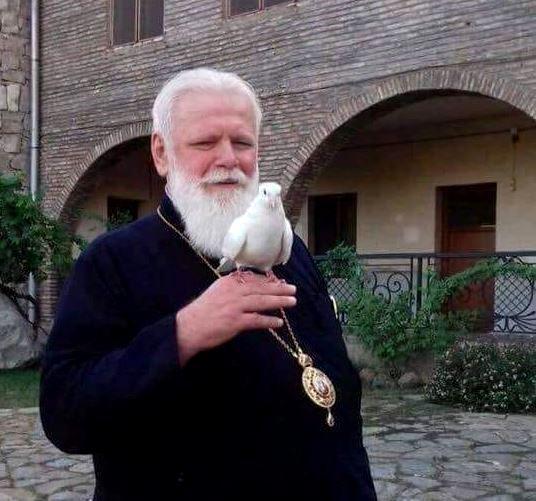 "25 მილიონი, სამ მილიონ მოსახლეზე, თვეში ერთ სულზე 59 თეთრია. არ გრცხენიათ, რას გვაყვედრიან?" - მიტროპოლიტი ანტონი საპატრიარქოს დაფინანსებაზე