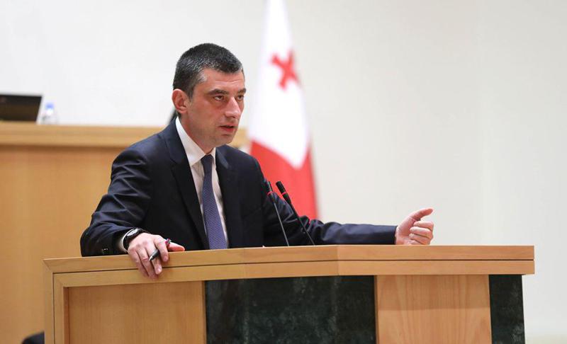 "25 000 მოქალაქე, რომელმაც გადაწყვიტა ბინა შეეძინა, დაგვეტოვებინა ბედის ანაბარა და შენობების ჩონჩხები დარჩენილიყო თბილისში?" - გიორგი გახარია