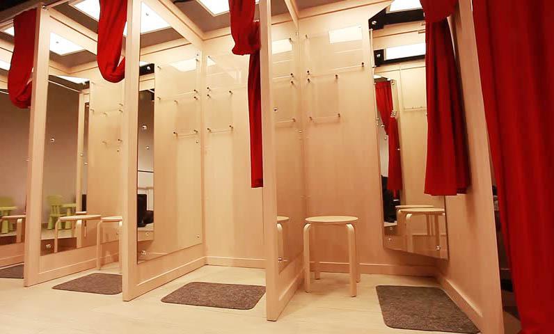 1 ადამიანი 5 კვ.მ-ზე და დეზინფექცია 2 საათში ერთხელ - ახალი წესები ტანსაცმლის მაღაზიებისა და გასახდელებისთვის