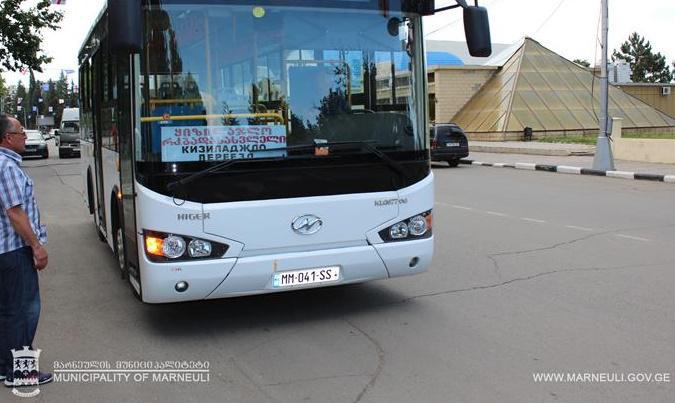 მარნეულში მძღოლმა მგზავრებს პირბადეები დაურიგა და ჩასვლისას უკან დააბრუნებინა