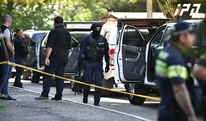 "დამირეკა და მითხრა, უნდა მომკლანო... მეშინია გარეთ გასვლისო" - რას ჰყვება ვარკეთილში სპეცოპერაციისას დაკავებული მამაკაცის დედა