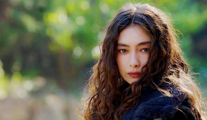 ვინ არის და როგორ ცხოვრობს თურქული "დრამის დედოფალი" ნესლიჰან ათაგული  - გოგონა მწვანე თვალებით, რომელმაც ათასობით ადამიანი "მოაჯადოვა"