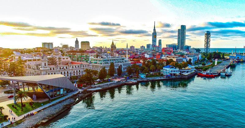 ახალი წიგნი გიდებისთვის - ბათუმისა და ქობულეთის თემატური ტურების სახელმძღვანელოზე მუშაობა იწყება