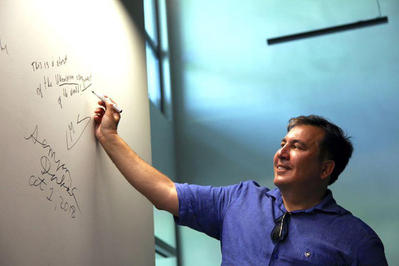 "გავერთიანდეთ! გავაკეთოთ ერთიანი დიდი სია..." - სააკაშვილი ოპოზიციას მიმართავს