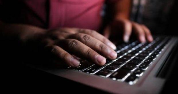 54 წლის მამაკაცი, რომელიც "ფეისბუქზე" შვილის სახელით დარეგისტრირდა და 12 წლის გოგონას გარყვნილ შეტყობინებებს უგზავნიდა, დააკავეს