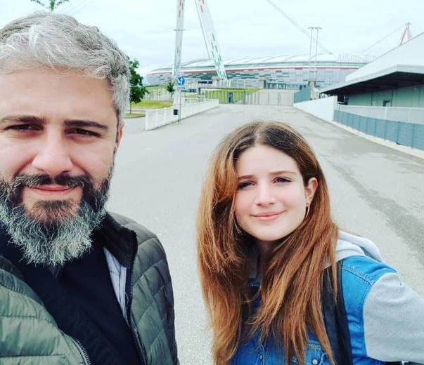 ვახო ჭუმბურიძის ქალიშვილის მიმართ ადევნებისა და მუქარის ფაქტზე ერთ პირს ბრალი წარედგინა