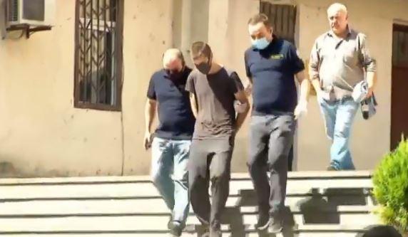 შაქარაშვილის საქმეზე დაკავებულების პირველი კადრები თბილისის მთავარი სამმართველოდან