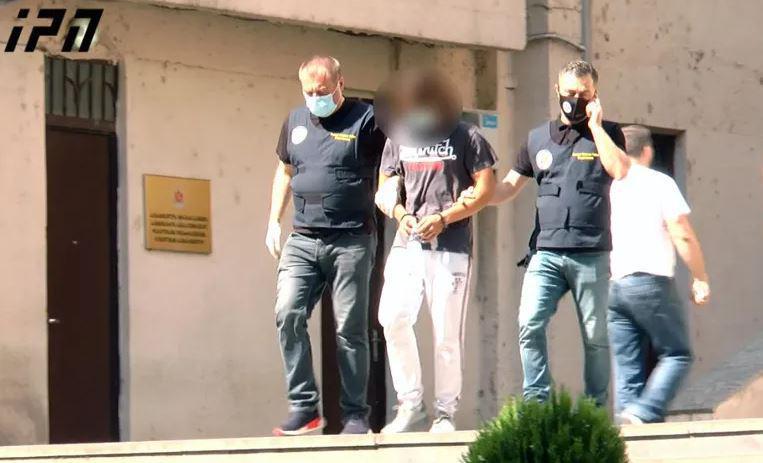 შაქარაშვილის საქმეზე დაკავებული არასრულწლოვანის ადვოკატი - "დაკითხვისას მასზე განხორციელდა ზეწოლა... მოხვდა თავში და ზურგში"