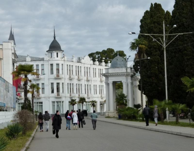 "ასეთი უმწეობა 90-იანებში არ გვახსოვს... სამჯერ მოიმატა პროდუქტის ფასმა" - აფხაზეთი შიმშილისა და უიმედობის პირისპირ