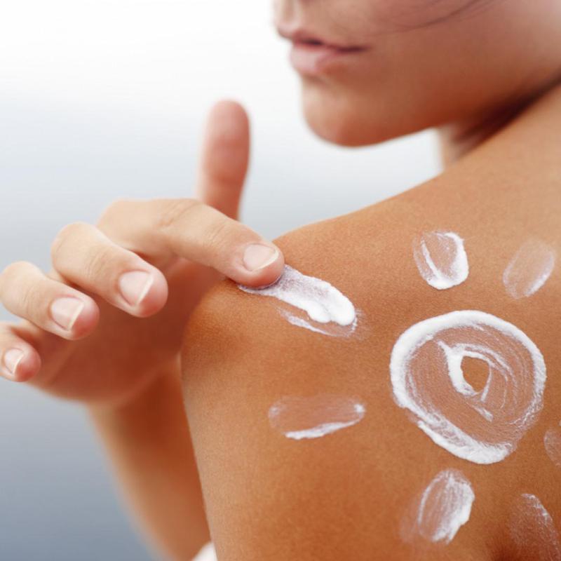 რა საფრთხეებს შეიცავს გარუჯული კანის მექანიკურად აქერცვლა და როგორ ვუმკურნალოთ მას?