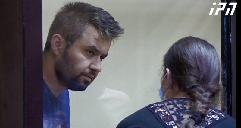 გორში პოლიციელის მკვლელობის ბრალდებით დაკავებულს პატიმრობა შეეფარდა - ფოტო სასამართლოდან