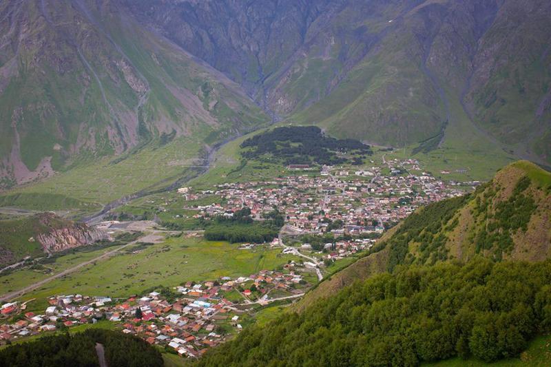 კავკასიის კარიბჭე ყაზბეგში, იგივე Porta Caucasia Kazbegi - ადგილი საიდანაც საქართველოს ზღაპრული სილამაზის აღმოჩენა იწყება