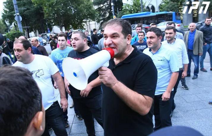 პოლიციამ ბეჟან გუნავა და კიდევ 3 პირი დააკავა