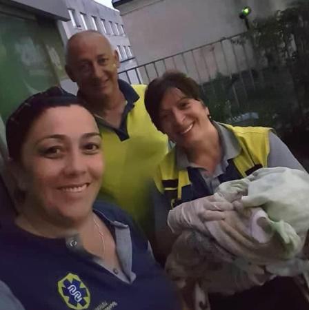 ფოთში სასწრაფო დახმარების მანქანაში ქალმა იმშობიარა - "ბიჭი რამდენიმე წუთში დაიბადა..."