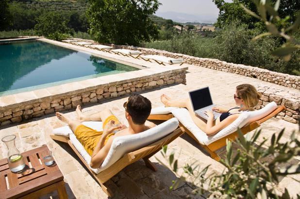 "საცხოვრებლად დაბალი ფასებით გამოირჩევა, ეს ქვეყანა კერძების სამოთხეა" - რას წერს New York Post-ი საქართველოზე