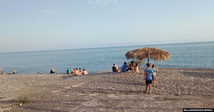 აფხაზები იმაზეც დარდობენ, რა მოხდება, თუ თავად ექიმები დავირუსდებიან - ჩაკეტილ აფხაზეთში სოციალურ ვითარებასთან ერთად, ეპიდსიტუაციაც მწვავდება