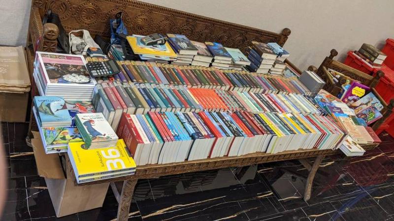 "ლიტერატურული გაჩერება" სვანეთშია - მესტიაში გამოფენა-გაყიდვა 50%-მდე ფასდაკლებით იმართება