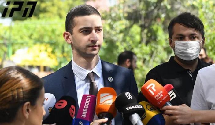 პროკურორის განცხადებით, გურამ ამირხანაშვილის ჩვენების გამოქვეყნების "უკან მდგომი პირების ქმედებებს“ შესაბამისი სამართლებრივი შეფასება მიეცემა