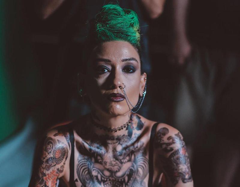 ნინი ბადურაშვილის  პანკ-როკ გარდასახვა, რომლის გამოც გულშემატკივრები აკრიტიკებენ - "ყველაფერი გიხდება, ამის გარდა"