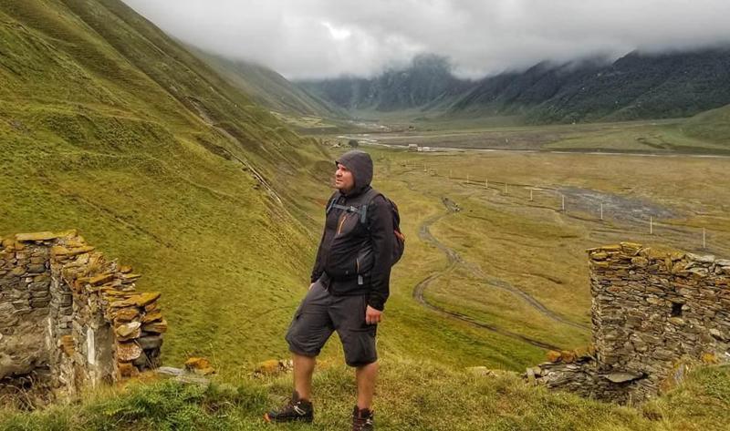 “ის იყო გიდი ამ საბედისწერო ტურზე” - სერგო გორლიუკოვი, რომელიც ხევსურეთის ავარიაში მოყვა, მძიმე მდგომარეობაშია