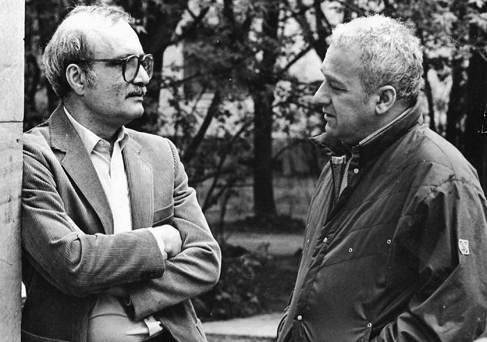 "მობილურ ტელეფონში საიქიოში წასულ მეგობრებს არ ვშლი. ვიდრე ცოცხალი ვარ, დაე, ჩემთან იყვნენ" - რეზო გაბრიაძე გიორგი დანელიას იხსენებს