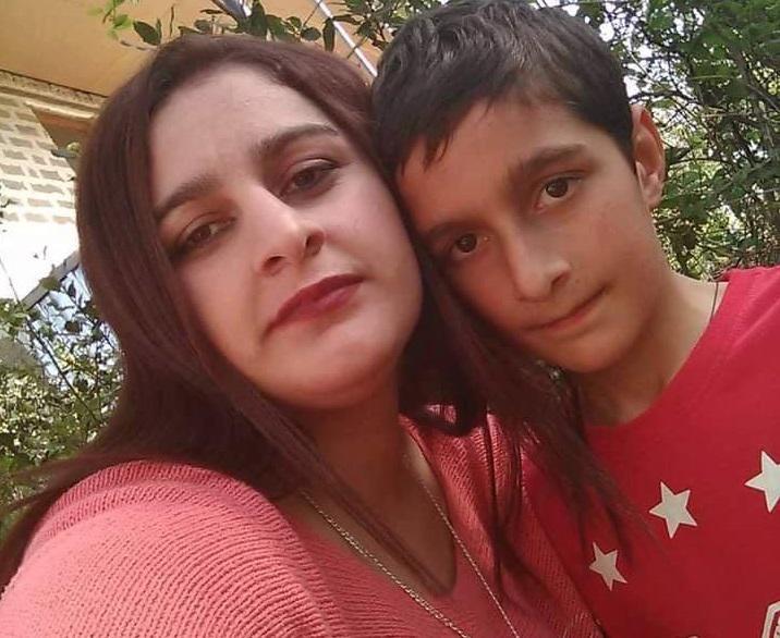 "პოლიცია რომ მისულა, მამა-შვილი დაუნახავთ დივანზე, მთვრალი მამაჩემი გაუღვიძებიათ, ჩემი ძმა უკვე გარდაცვლილი იყო" - რას ჰყვება თერჯოლაში გარდაცვლილი 11 წლის ბიჭის და