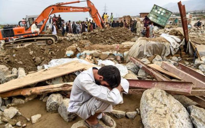 წყალდიდობა ავღანეთში -  გარდაცვლილი 100-მდე ადამიანი, დანგრეული სახლები და დაკარგულები  (ფოტოები ტრაგედიის ადგილიდან)