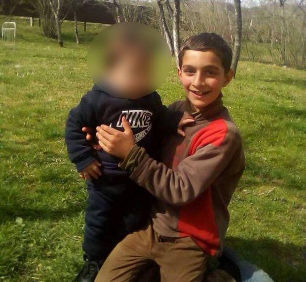 გარდაცვლილი 11 წლის ბიჭის ბებიის თქმით, მოზარდი 200-ლარიანი დახმარების განაცხადის შევსებას თხოვდა და თავის მოკვლის არაფერი ეტყობოდა