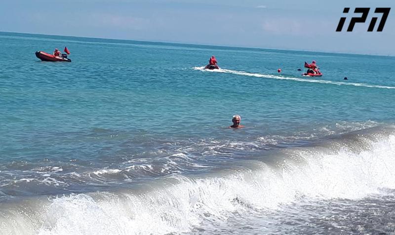 "არ შეხვიდეთ წყალში ნაბახუსევზე, არ დატოვოთ ბავშვები უყურადღებოდ..." - მაშველებმა 1 თვეში შავი ზღვის სანაპიროზე 170 ადამიანი გადაარჩინეს