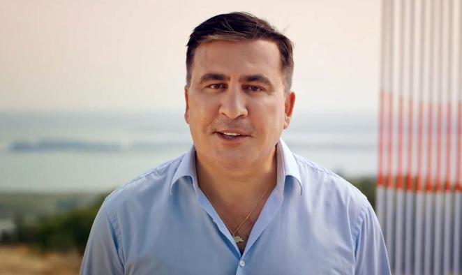 "სინამდვილეში, მამაკაცი მოვიდა კალმით უბრალოდ ავტოგრაფისთვის" - სააკაშვილი უარყოფს, რომ მას თავს დაესხნენ