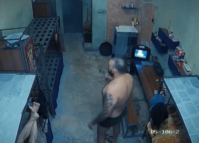 "თუ უნდა შევხვდები ლევან შაქარაშვილს... უბრალოდ, რიდი მექნება, რომ გარდაცვლილის მამაა" - "ტვ პირველი" ვასილ მახარაძის საკნის ვიდეოჩანაწერს აქვეყნებს