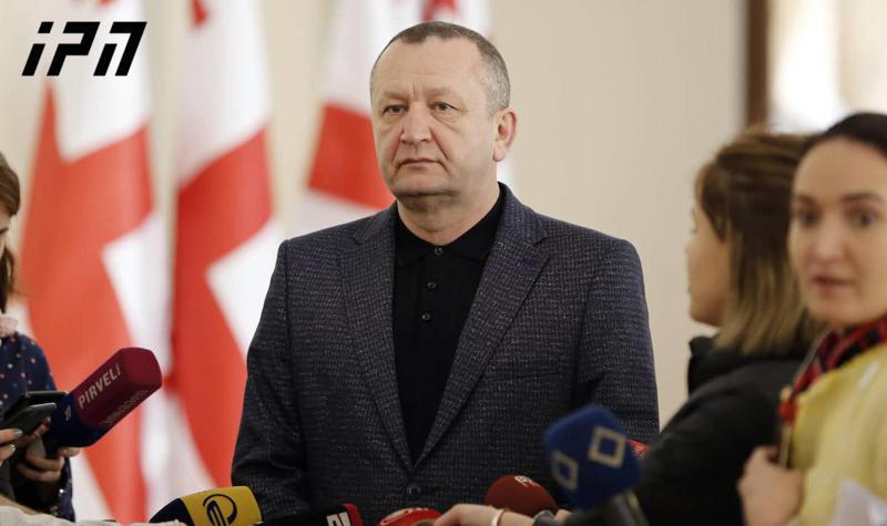 "ქვეყანაში არის ფორს-მაჟორი და დაკეტილი მცირე ბიზნესი პროცენტებს ვერ გადაიხდის - თუ ზარალობს ხალხი, უნდა იზარალოს ბანკმაც" - დავით ჭიჭინაძე