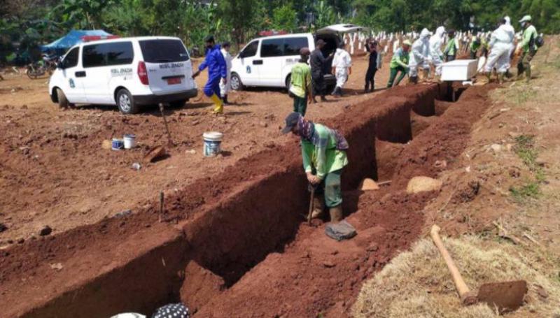 ვინც პირბადეს არ გაიკეთებს, COVID-19-ით გარდაცვლილებისთვის საფლავს გაათხრევინებენ - ინდონეზიაში უჩვეულო სასჯელი დააწესეს