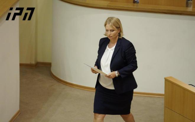 "სახელმწიფო რკინიგზას "აკიდეთ" 500 მილიონი დოლარის ვალი" - ვის მიმართა ნათია თურნავამ და რა მოხდა პარლამენტში