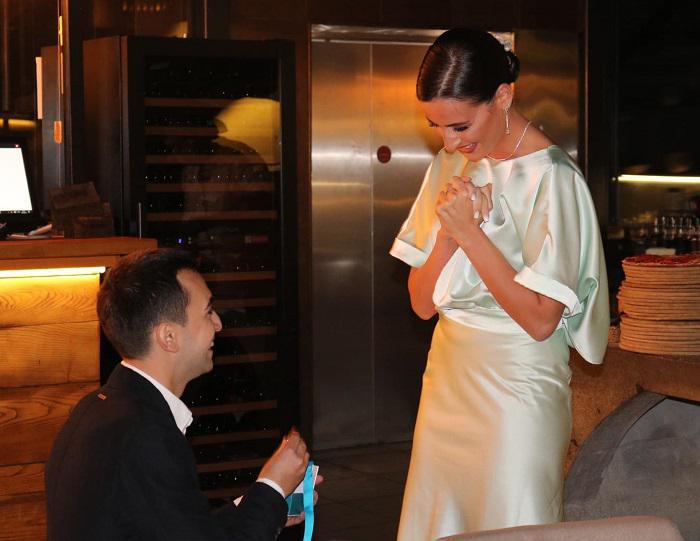 ეკა ბესელიას შვილი დაინიშნა  - ვინ არის პარლამენტარის სარძლო? (ფოტოები ნიშნობიდან)