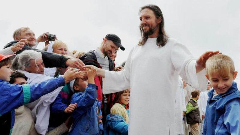 რუსეთში დააკავეს რელიგიური ჯგუფის ლიდერი, რომელიც საკუთარ თავს ქრისტეს რეინკარნაციას უწოდებს - ვინ არის ვისარიონი?