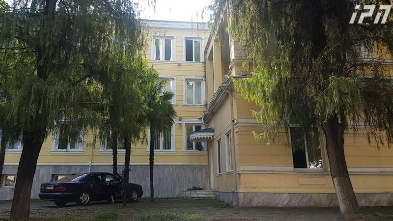 ბათუმის სამშობიარო სახლიდან კორონავირუსით ინფიცირებული ფეხმძიმე თბილისში გადმოიყვანეს