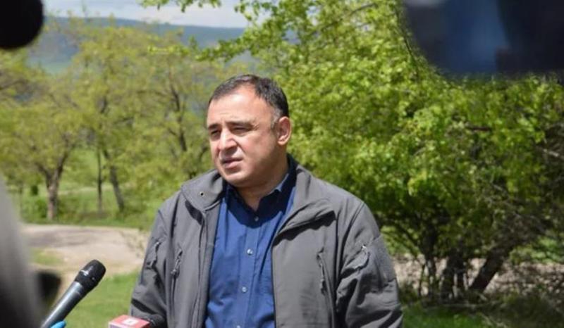 "ბოლნისში, "ნაციონალური მოძრაობის“ ცნობილმა ექსტრემისტმა იუსუფოვმა ხელკეტით თავი გაუტეხა  ჩვენს აქტივისტს" - გოგი მეშველიანი