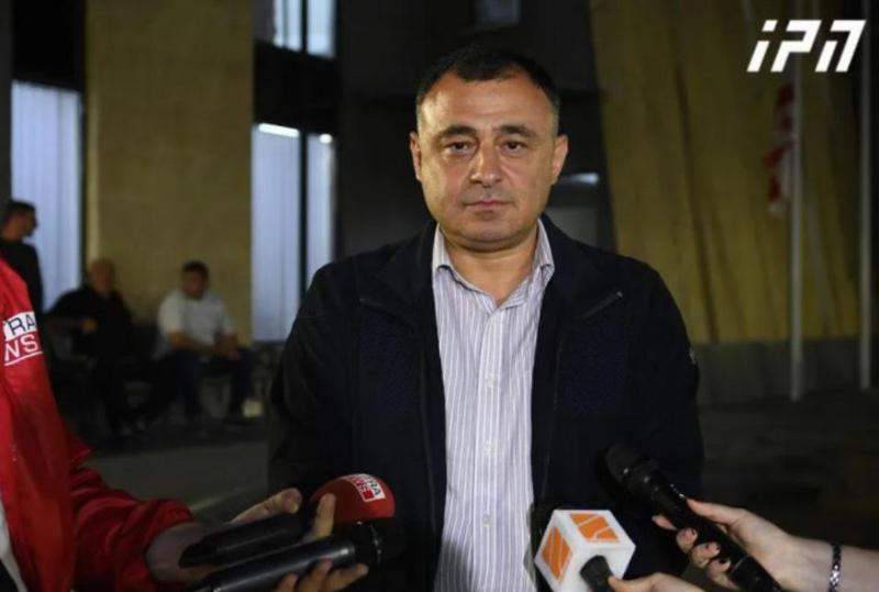 გოგი მეშველიანის ინფორმაციით, ბოლნისში დაპირსიპირების შედეგად, "ქართული ოცნების" 10-მდე აქტივისტია დაშავებული, 2-ის მდგომარეობა მძიმეა