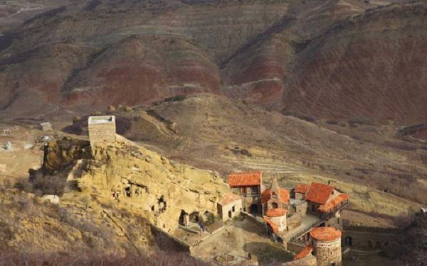 "ახლა დაკავებულებმა უნდა ახსნან, რატომ არ გამოიყენეს უფრო მსხვილმასშტაბიანი რუკა" - რას ამბობს საზღვრის დადგენის სკანდალურ საქმეზე კარტოგრაფი