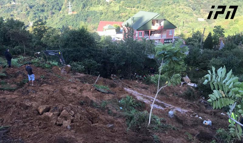 ხელვაჩაურში 120 მაშველი და მძიმე ტექნიკა 40 000 ტონა მეწყრულ მასაში მოყოლილ მოქალაქეებს უწყვეტ რეჟიმში ეძებს - კადრები სტიქიის ზონიდან