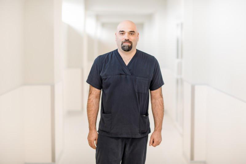 "ციხეში გატარებული ყოველი დღე იყო უმძიმესი..." - რას წერს ექიმი ვახტანგ ყიფიანი, რომელმაც 50 000-ლარიანი გირაოს სანაცვლოდ საპატიმრო დატოვა