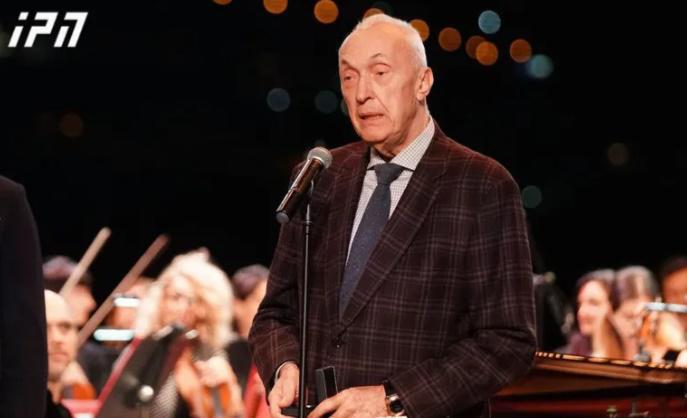 "მინდა დაგარწმუნოთ, რომ თქვენ ხართ დაცული..." - თენგიზ ცერცვაძის მიმართვა საზოგადოებას, "საპატიო თბილისელის" წოდების მიღების შემდეგ