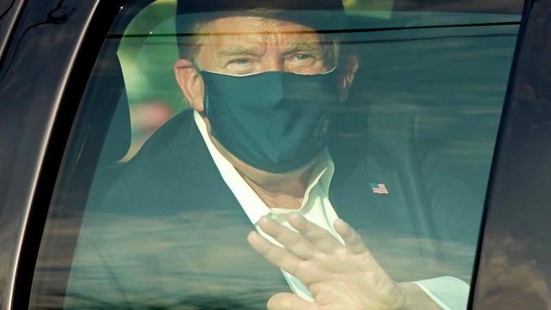 დონალდ ტრამპმა საავადმყოფო რამდენიმე წუთით დატოვა და მხარდამჭერებს მიესალმა - "კოვიდის შესახებ ბევრი რამ ვისწავლე. ძალიან საინტერესო რამაა“