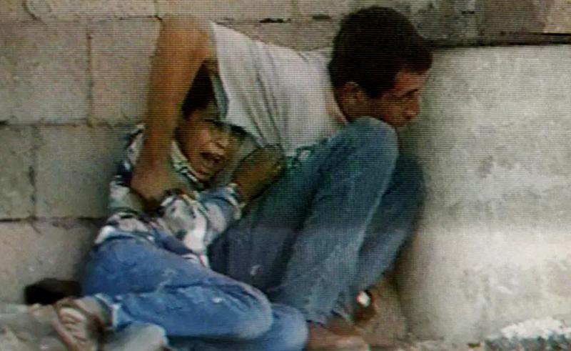 ოპერატორი: "დაიჭრა, მაგრამ კვლავ იქნევდა ხელს, სროლის შეჩერებას, შვილის გადარჩენას ითხოვდა" - ღაზაში მამა-შვილის სიკვდილის სულისშემძვრელი კადრის ისტორია