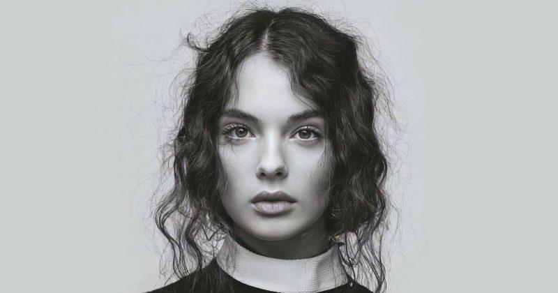 მონიკა ბელუჩის 16 წლის ქალიშვილის ახალი ფოტოები და მონიკას წერილი შვილს - "იყო და არა იყო რა, ერთ დროს პატარა გოგონა იყო.."