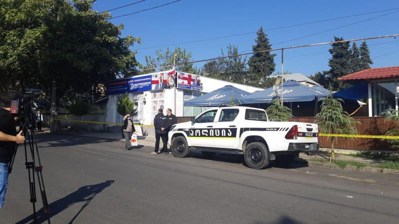 ბოლნისში კახა ოქრიაშვილის საარჩევნო შტაბის ოფისი გატეხეს - "ნაციონალური მოძრაობა"